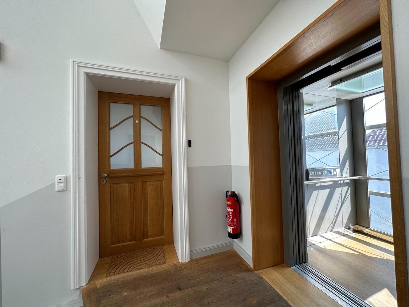 Apartment Truly - Viel Platz Fuer Business & Familie - Modern, Garage, Fahrstuhl Augsburg