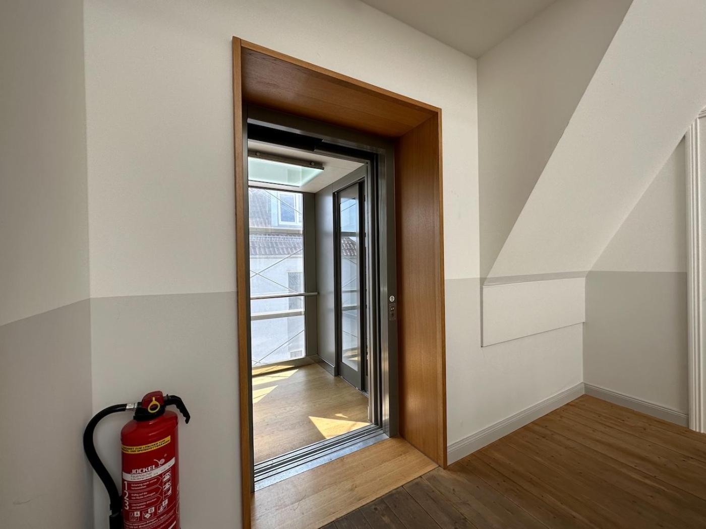 Truly - Viel Platz Fuer Business & Familie - Modern, Garage, Fahrstuhl Augsburg
