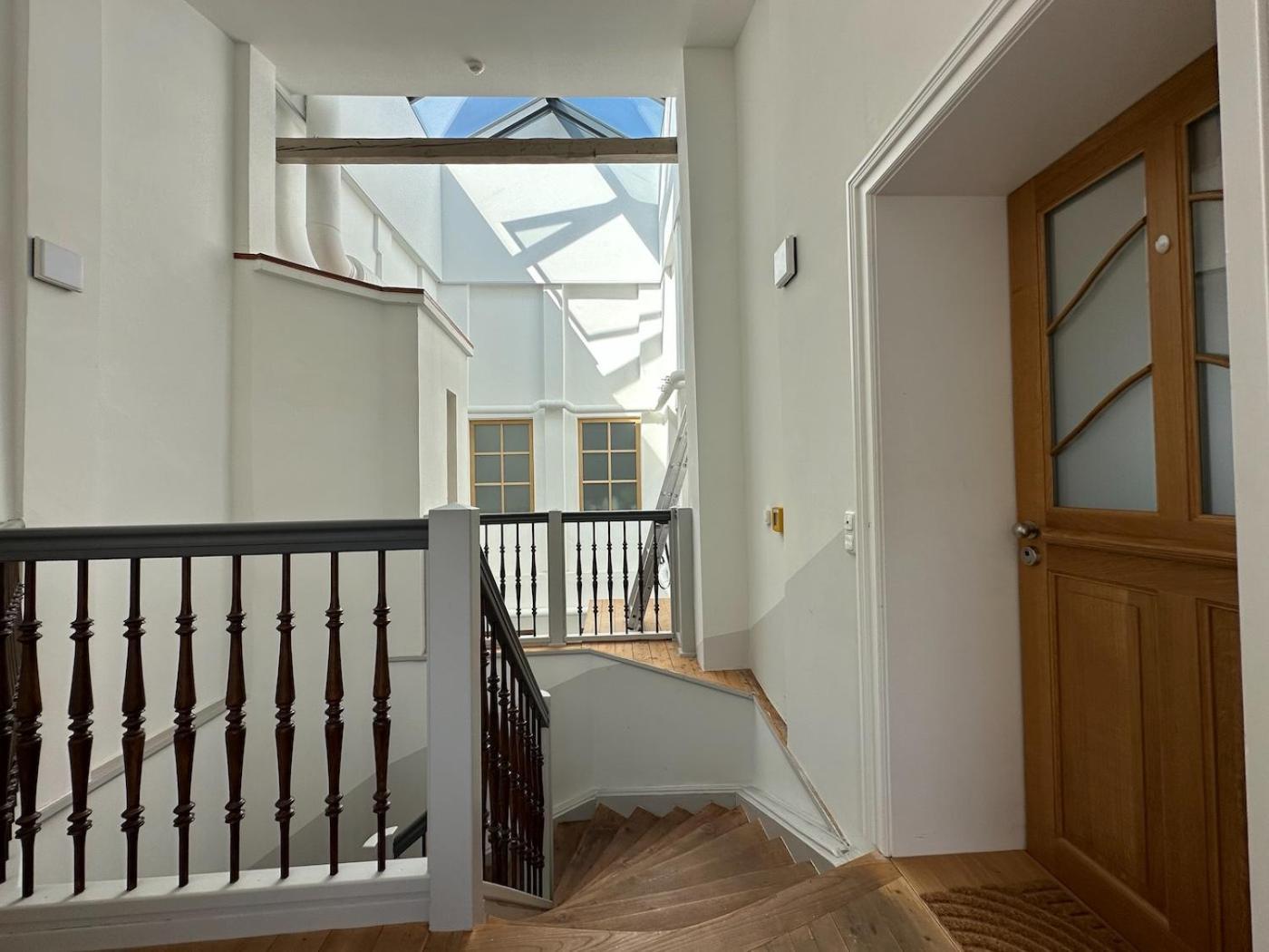 Truly - Viel Platz Fuer Business & Familie - Modern, Garage, Fahrstuhl